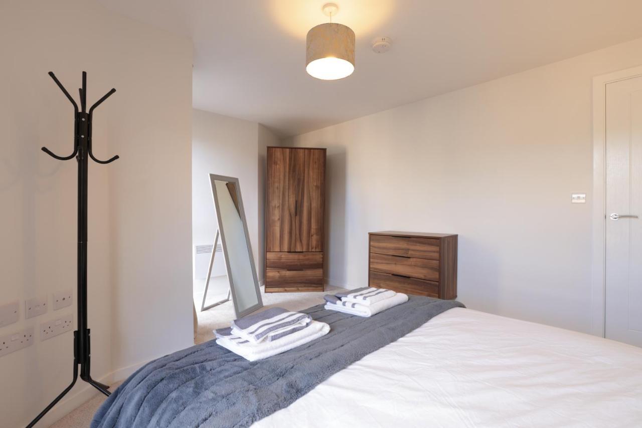 Southbank Leeds Apartment. New! With Free Parking Exteriör bild
