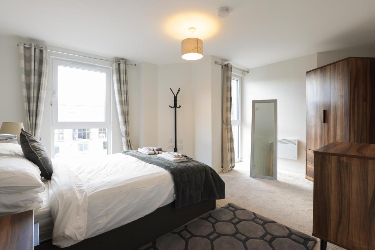 Southbank Leeds Apartment. New! With Free Parking Exteriör bild